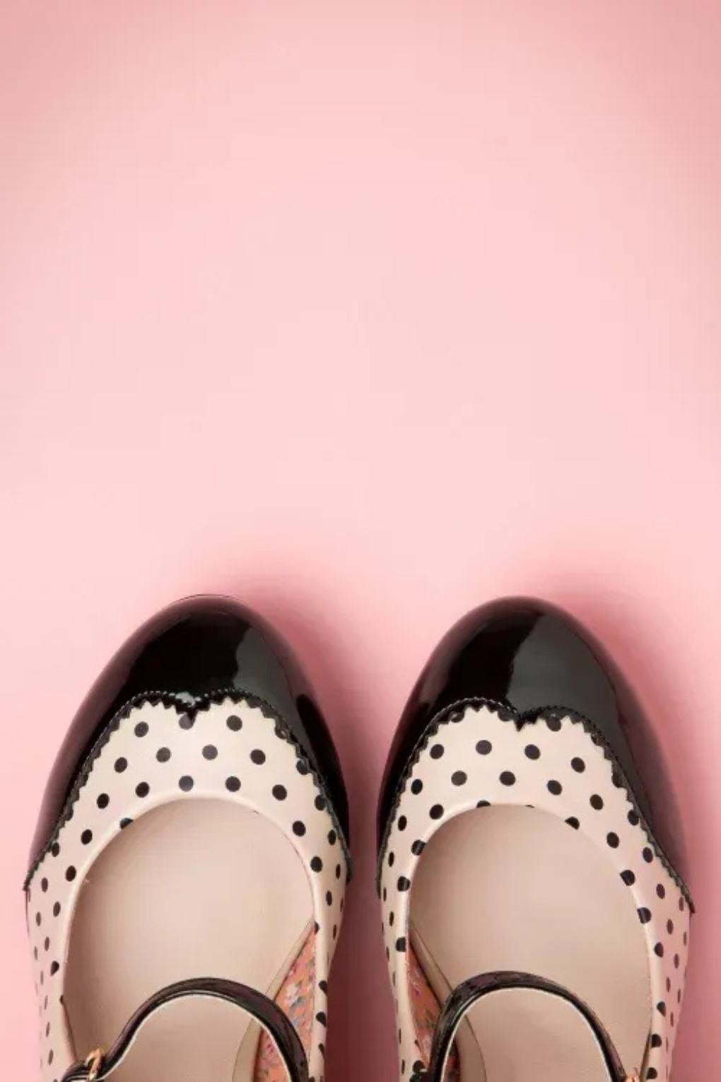 Retro Mary Jane Pumps